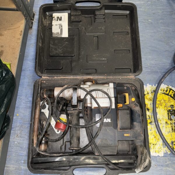 Vintage Titan drill model 1450 in carrying case.