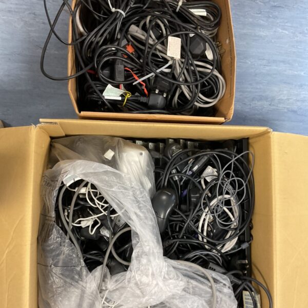 Mixed lot of PC accessories, cables, mice and keyboards.