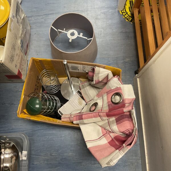 Mixed lot of homeware including a lamp shade and curtains.