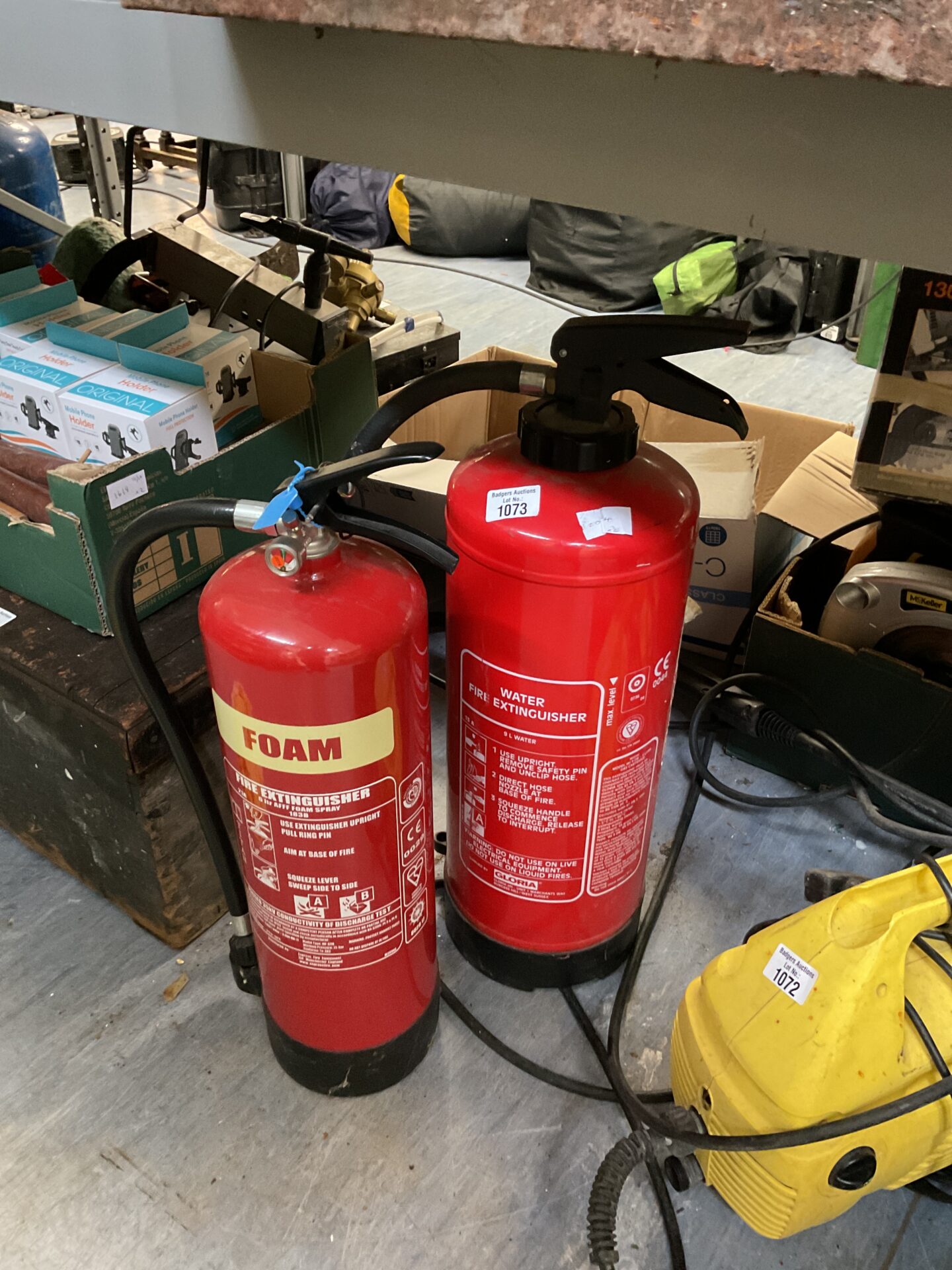 1073 6ltr foam fire extinguisher with 9ltr water fire extinguisher