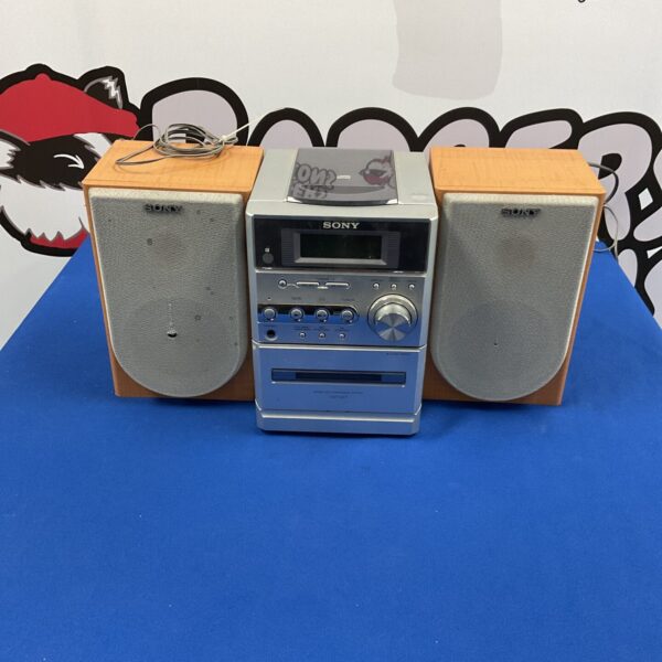 Silver Sony CMT-NE3 micro hi-fi system with speakers.