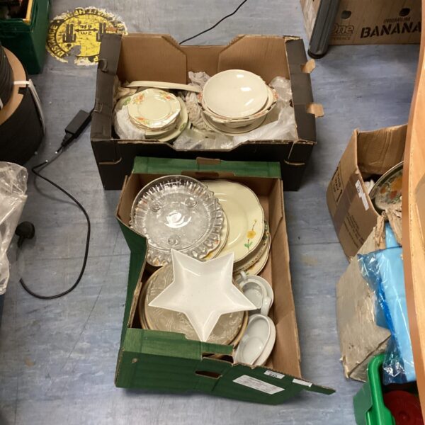 Mixed china and kitchenware lot in cardboard boxes.