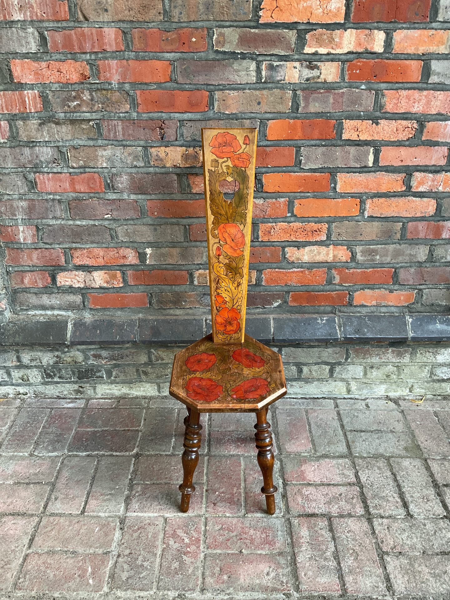 023 Antique poppy pattern spinning chair