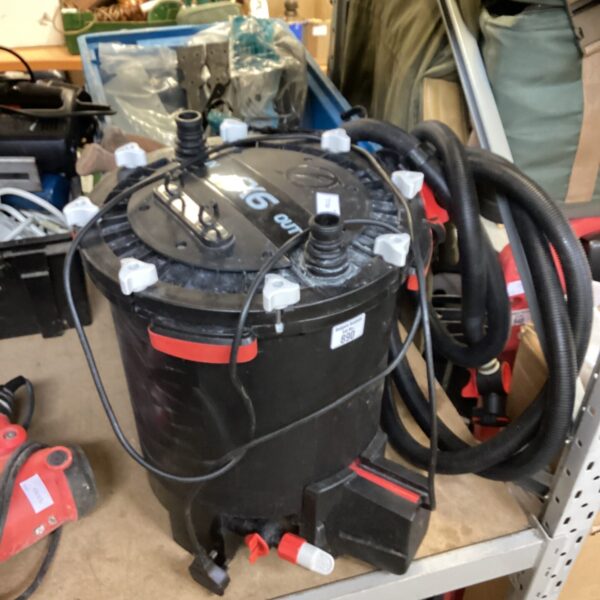 Used Fluval FX6 canister filter for aquarium filtration.
