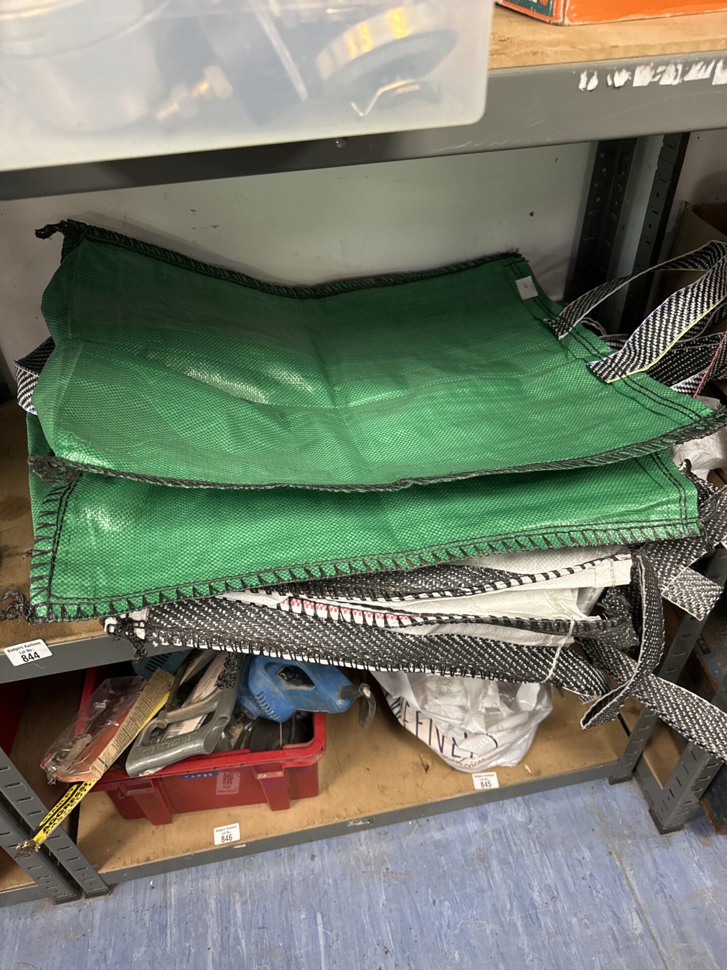844 Six heavy duty sacks