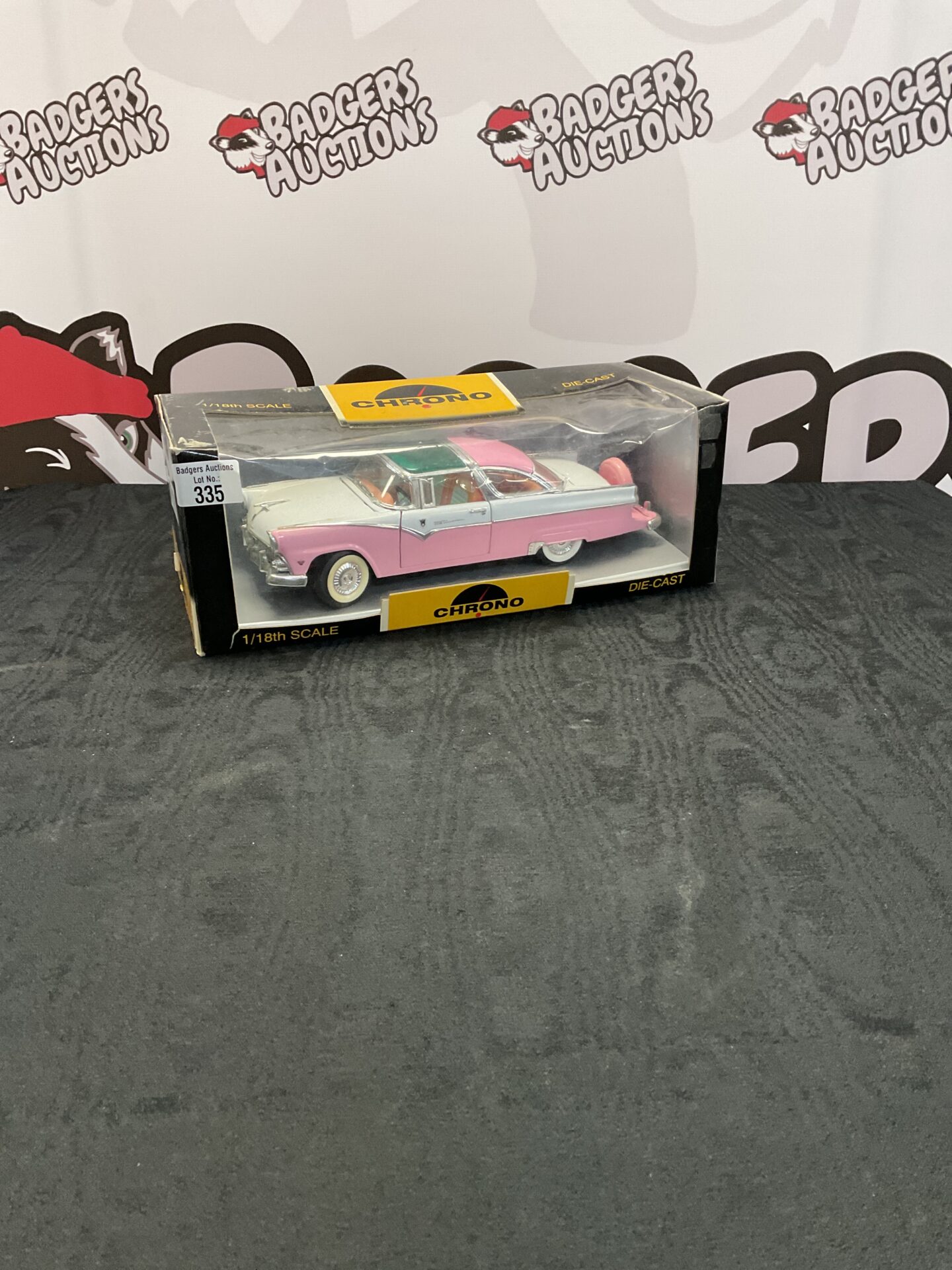 335 chrono ford crown victoria diecast 1/18