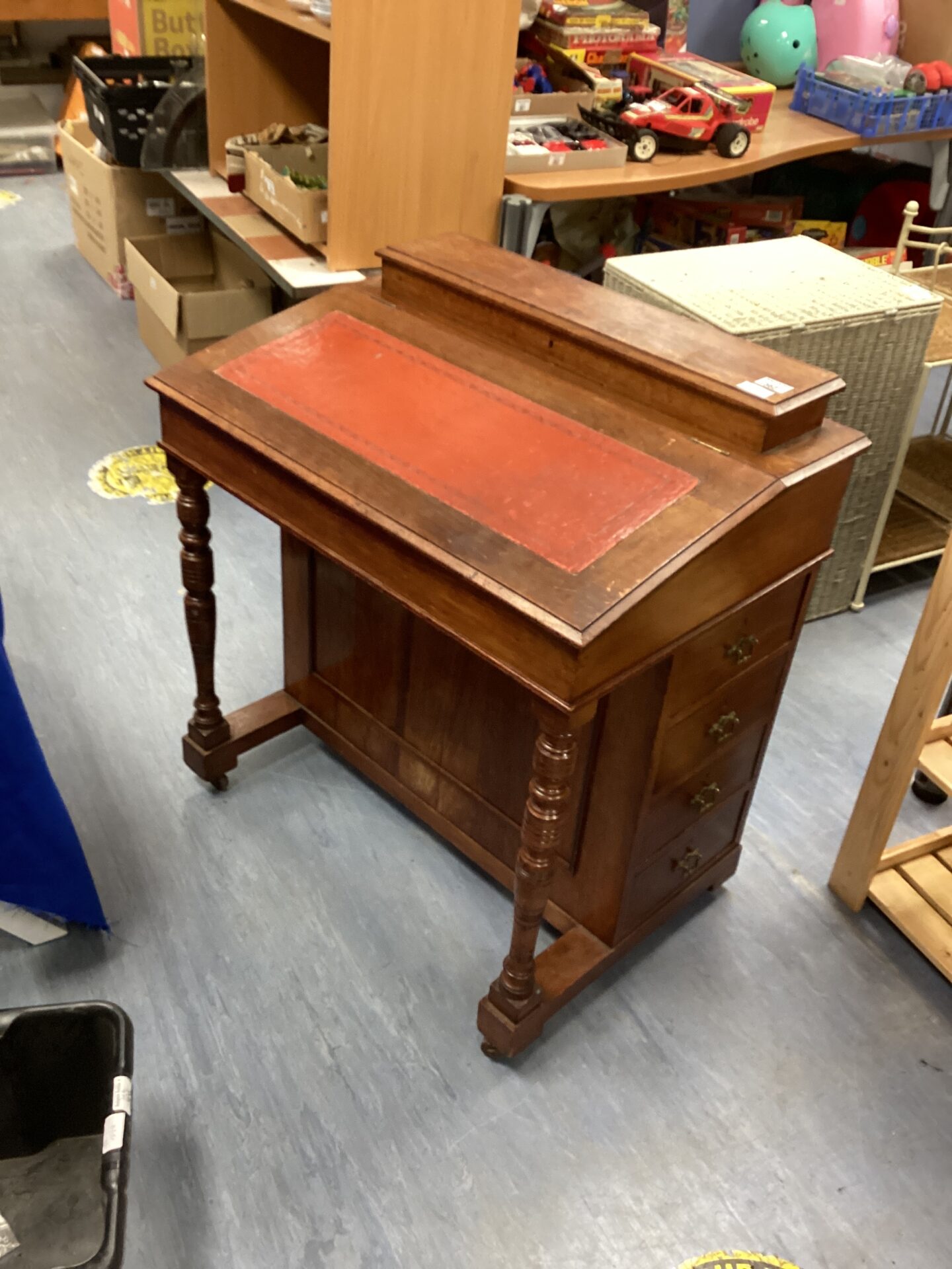 562 Antique Mahogany leather topped Davenport Desk with Drawers