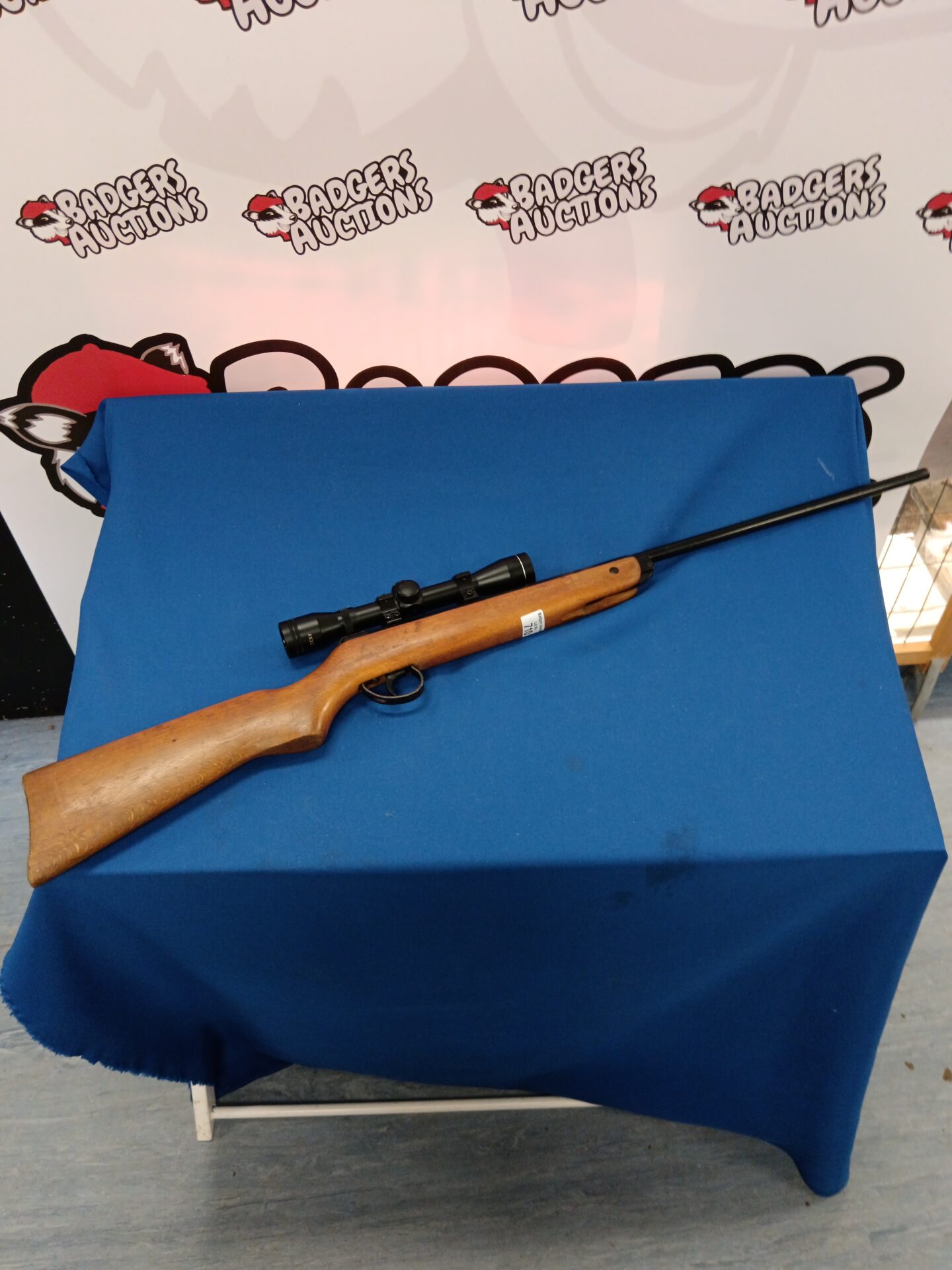 710 Bsa meteor air rifle with scope