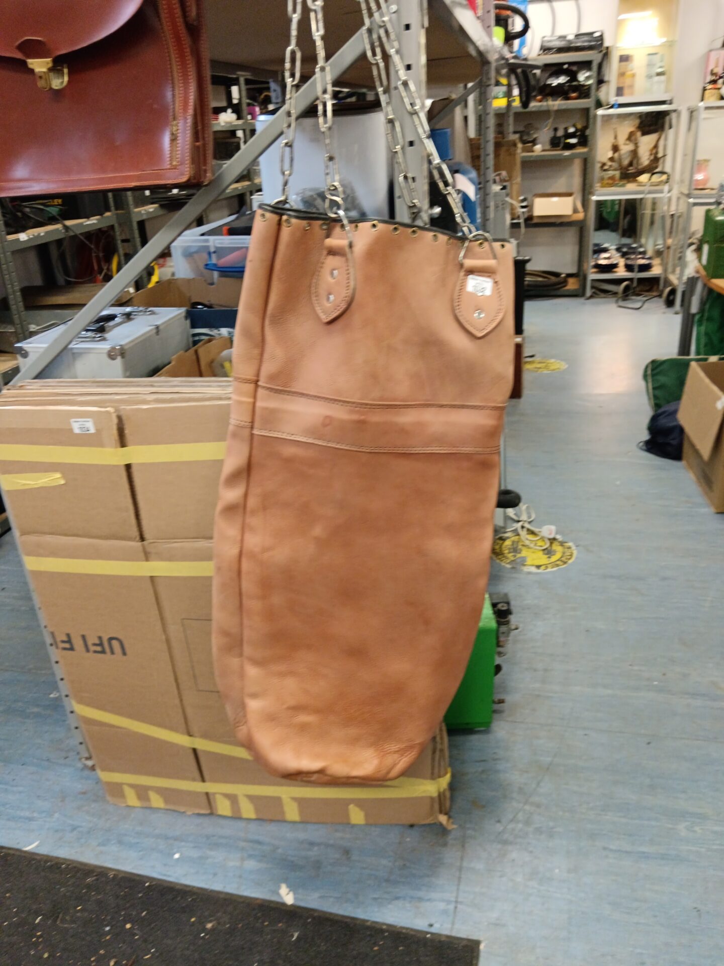 1032 pig skin boxing punch bag with hanging chains (needs padding)