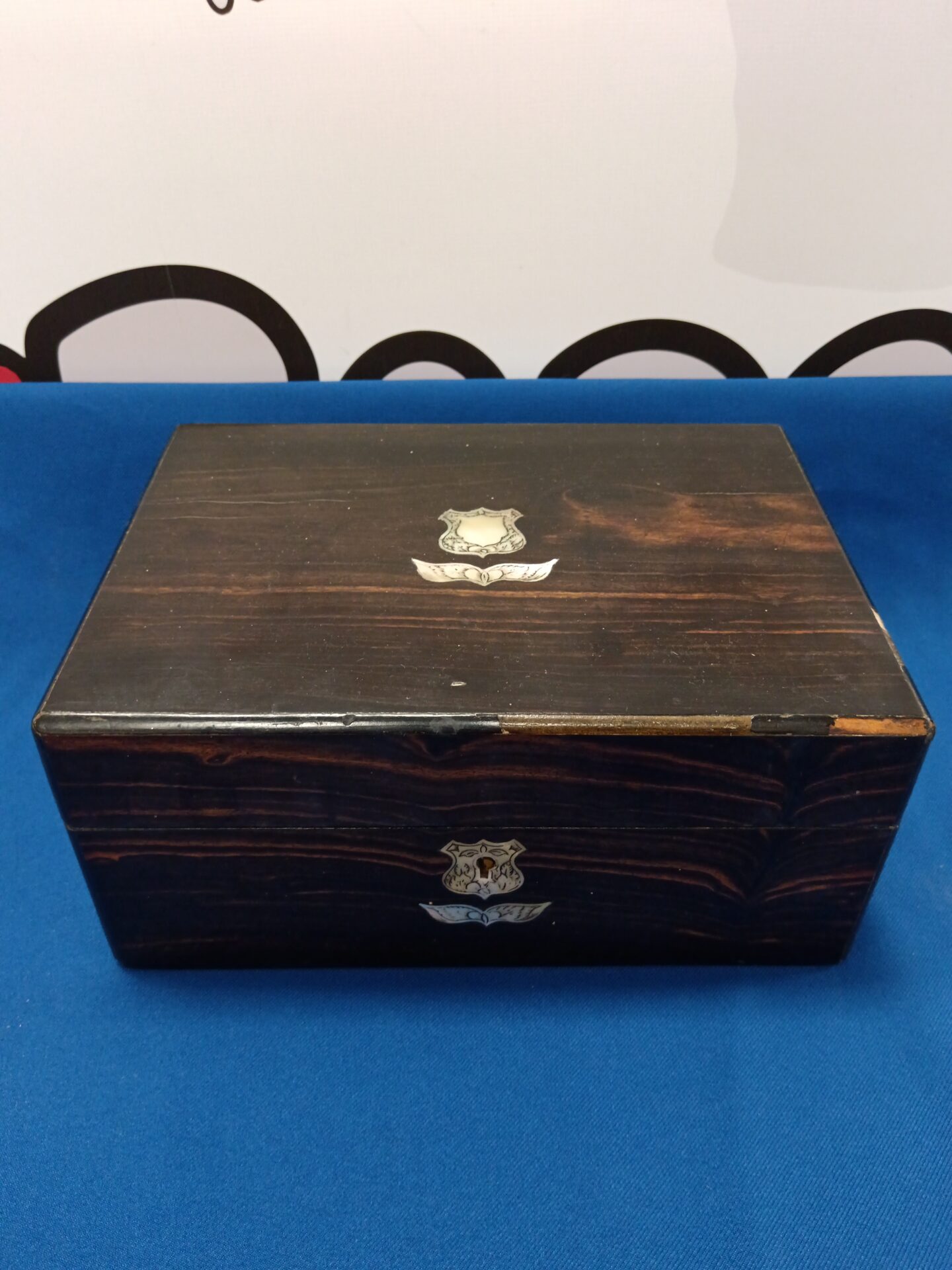014 Antique Jewellery box with mother of pearl inlay