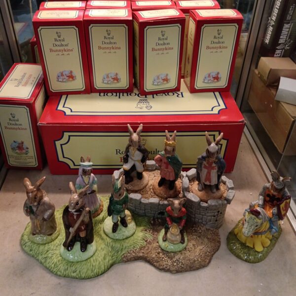 Royal Doulton Bunnykins Robin Hood boxed figurine set, collectible ceramic.