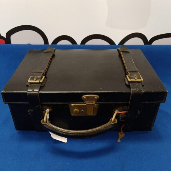 Vintage leather shooting cartridge case with folding handle.