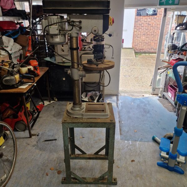 Vintage Draper pillar drill GD16/16C in a workshop setting.