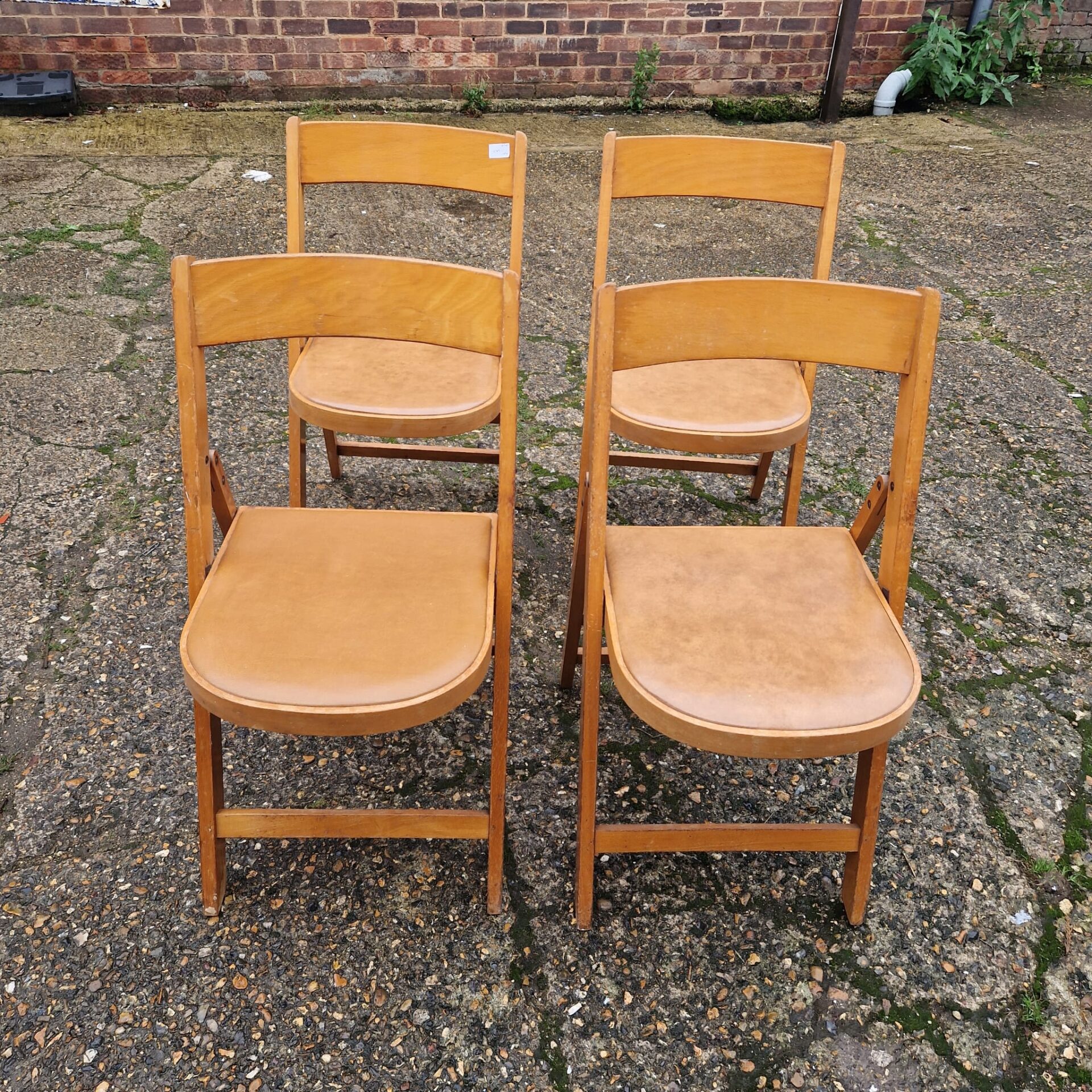 578 set of four mid century apersite folding chairs