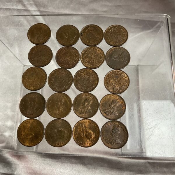 Lot of twenty 1920s 1/12 Anna Indian copper coins.