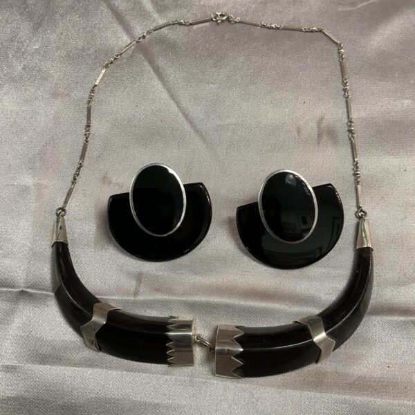 Vintage 925 silver necklace and earrings with black onyx stones.