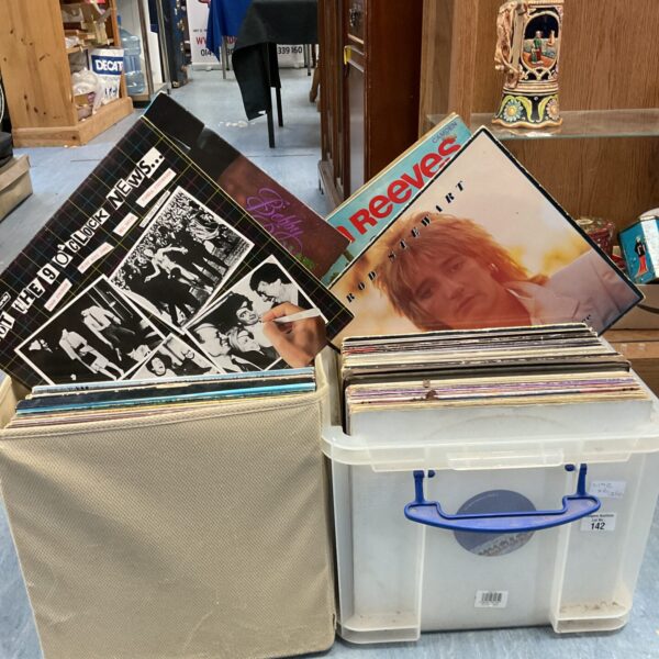 Large lot of vintage vinyl records including Jim Reeves and Rod Stewart.