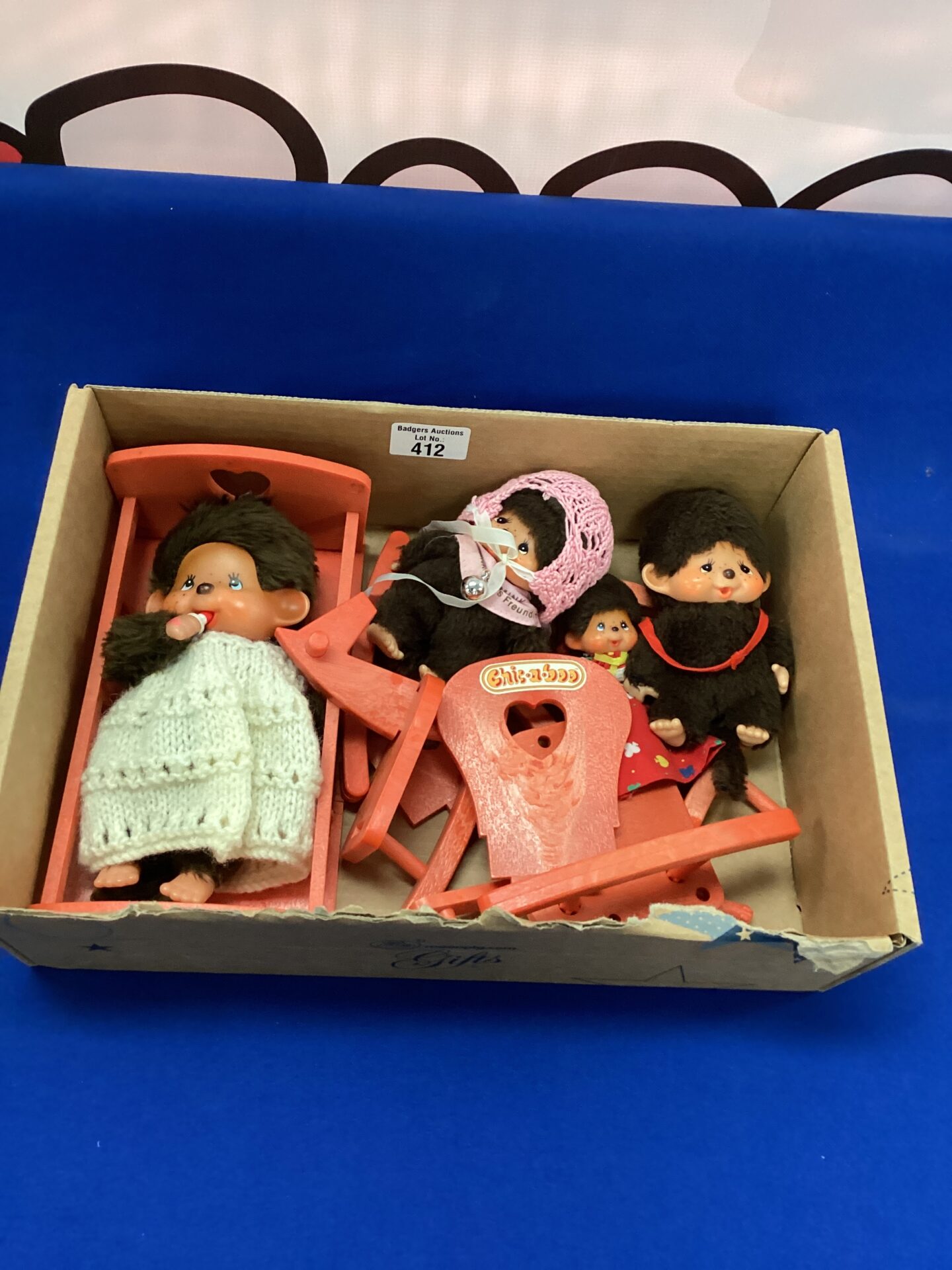 412 Set of Chic a boo toys