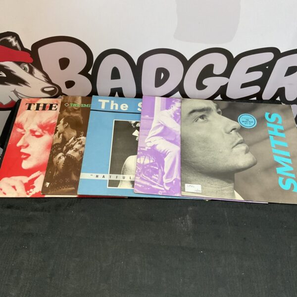 Lot of five The Smiths vinyl records for collectors.
