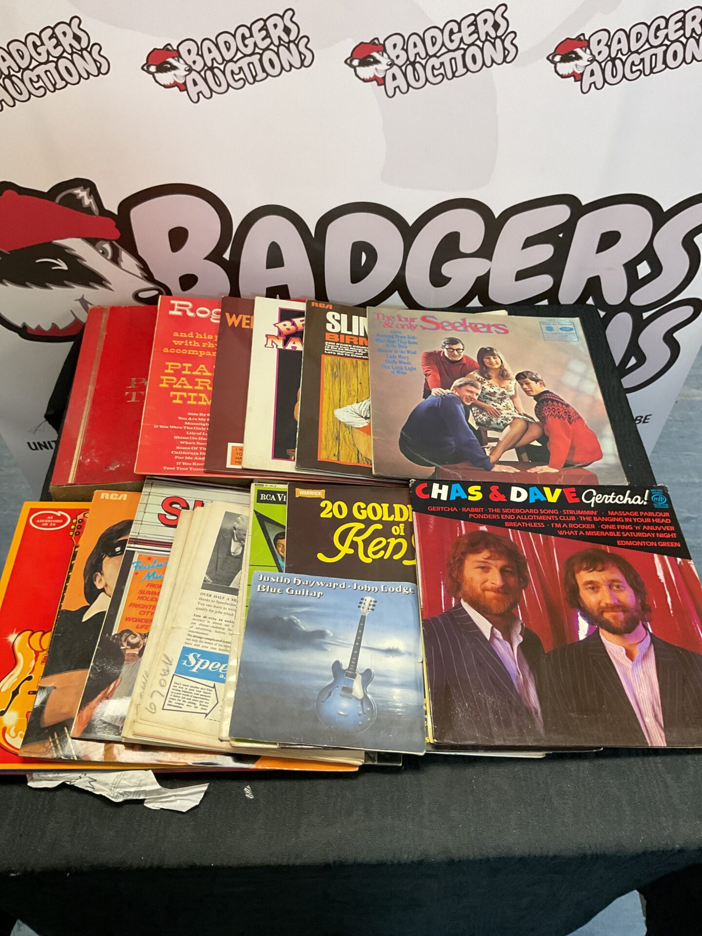 152 Collection of 12” vinyl records including Chas and Dave and the four and only seekers