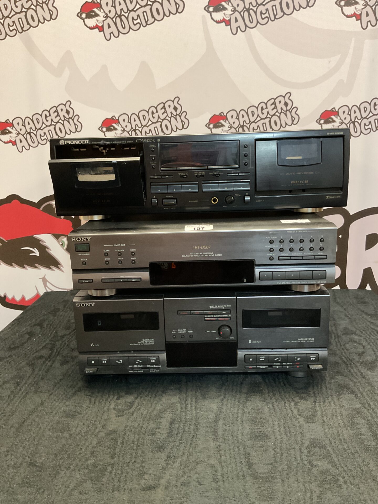 157 Pioneer double cassette deck ct-w420r with Sony lbt-d507 amplifier tc-d607 double cassette deck