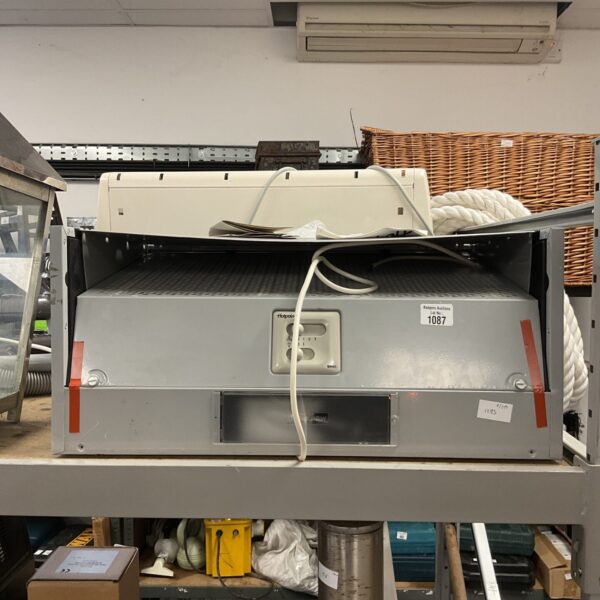 Vintage Hotpoint cooker hood model BH41 for kitchen ventilation.