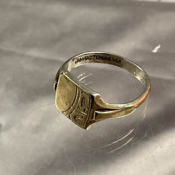 Vintage 9ct gold signet ring with hallmarked silver band.