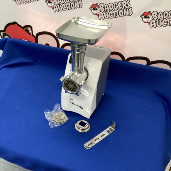 Silvercrest mincer, a manual meat grinder for kitchen use.