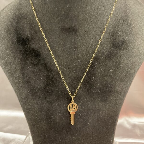 9ct gold chain with key pendant, vintage style necklace.