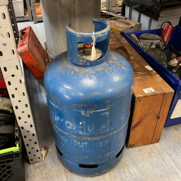 Blue 15kg Calor gas bottle, empty propane cylinder for repurposing.
