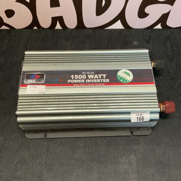 Sec UK 1500W DC to AC power inverter for vehicle use.