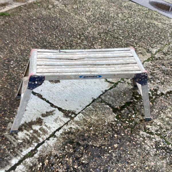 Side view of a Werner Decorators Step, aluminium work platform.