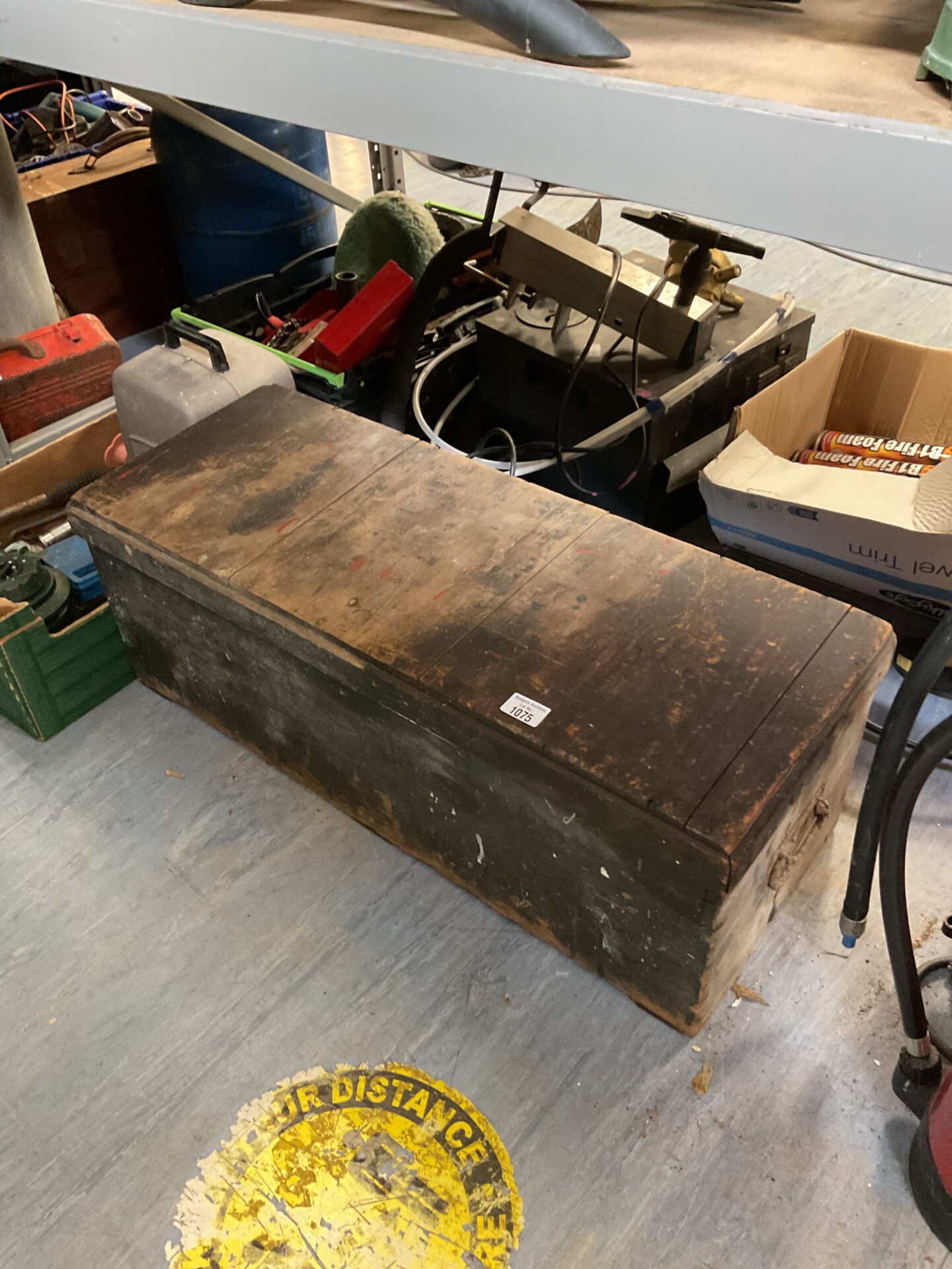1075 Vintage carpenters tool chest