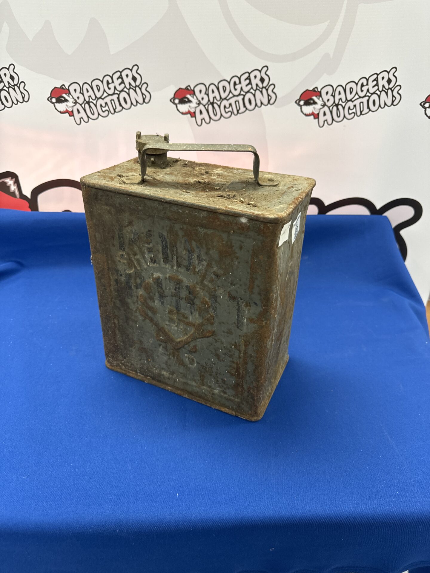1037 Vintage shellmex fuel can