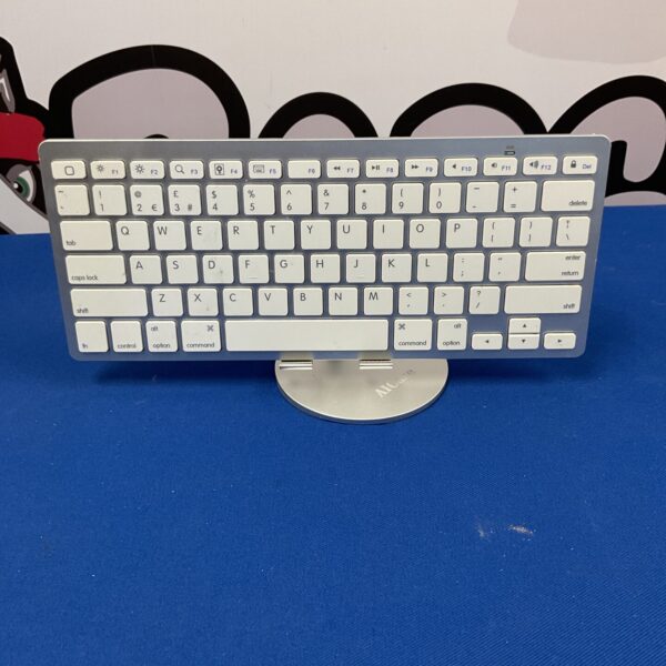 Sleek Omoton wireless Apple style keyboard with integrated stand.