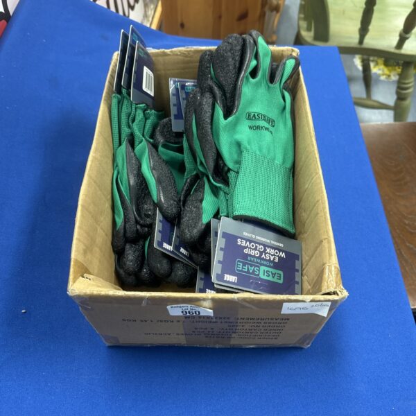 Box of new Easy Safe work gloves size L for hand protection.