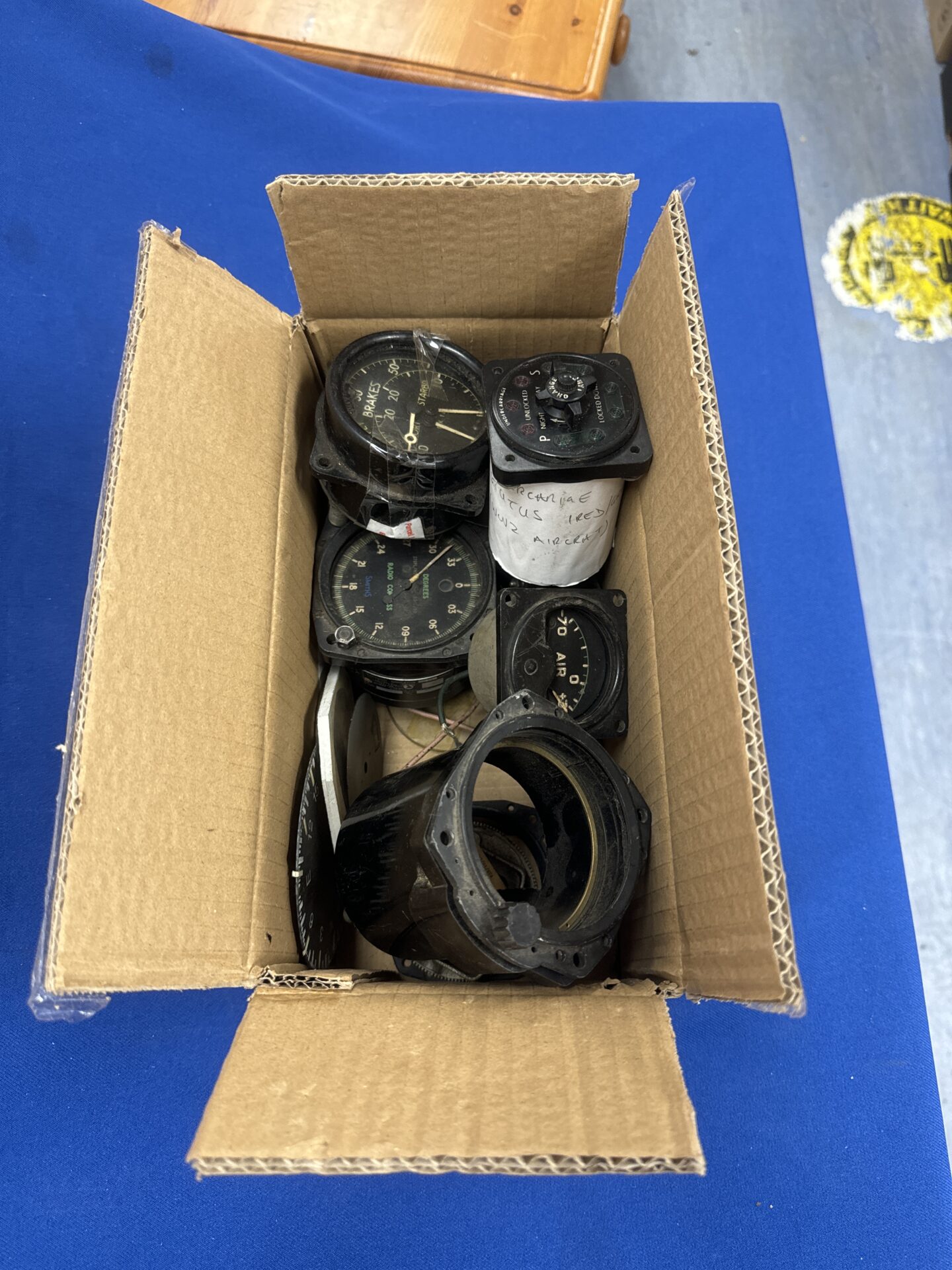 961 Box of vintage aeroplane gauges and switches inc ww2