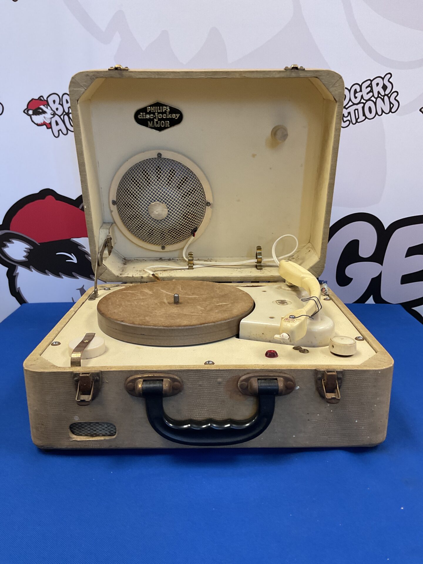 203 Philips disc-jockey major portable vinyl record player