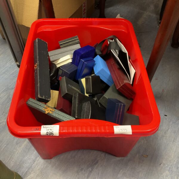 Mixed lot of empty jewellery boxes and cases for storage.