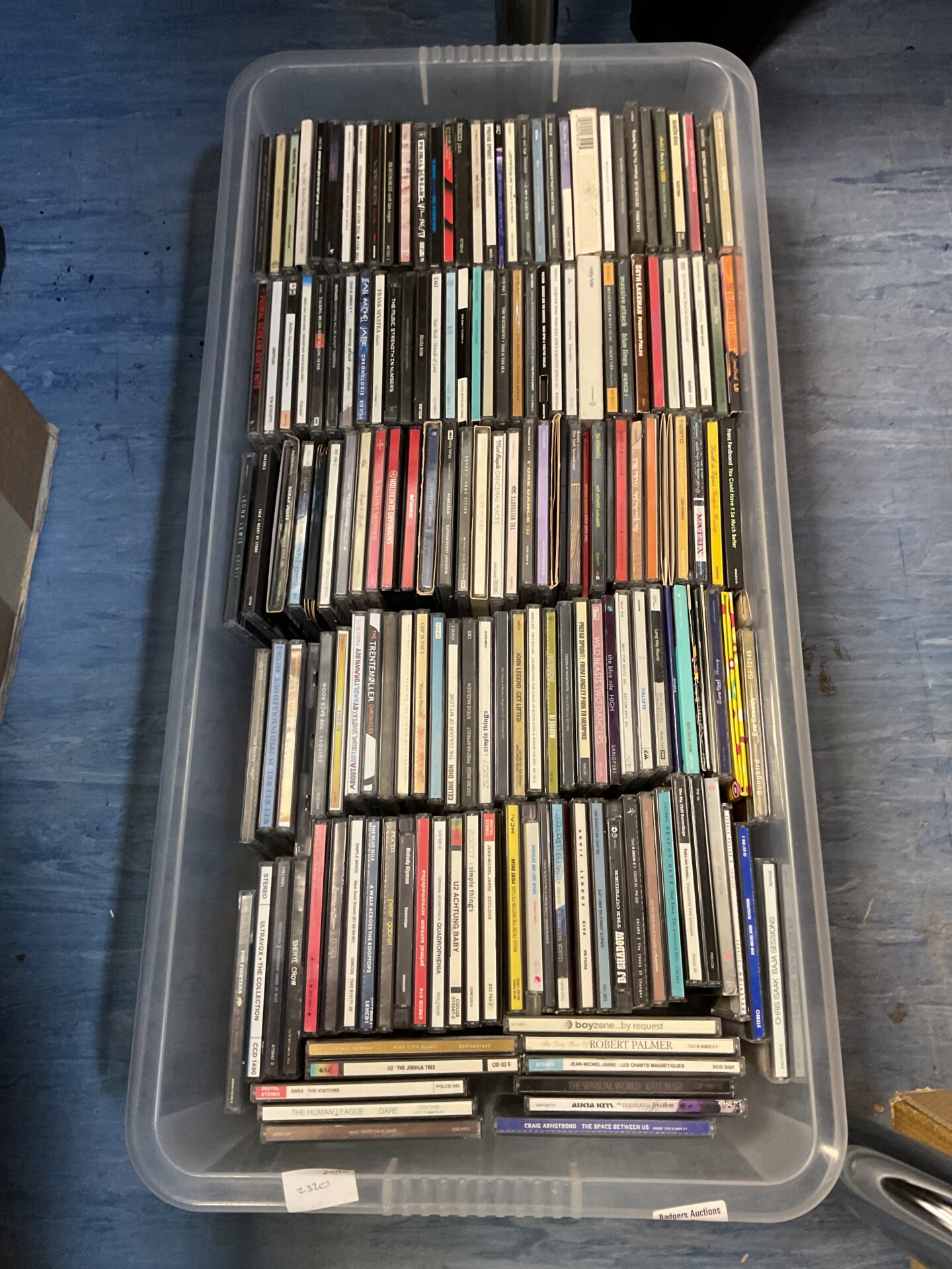 190 Large tray of mixed CDs including Alicia keys and massive attack