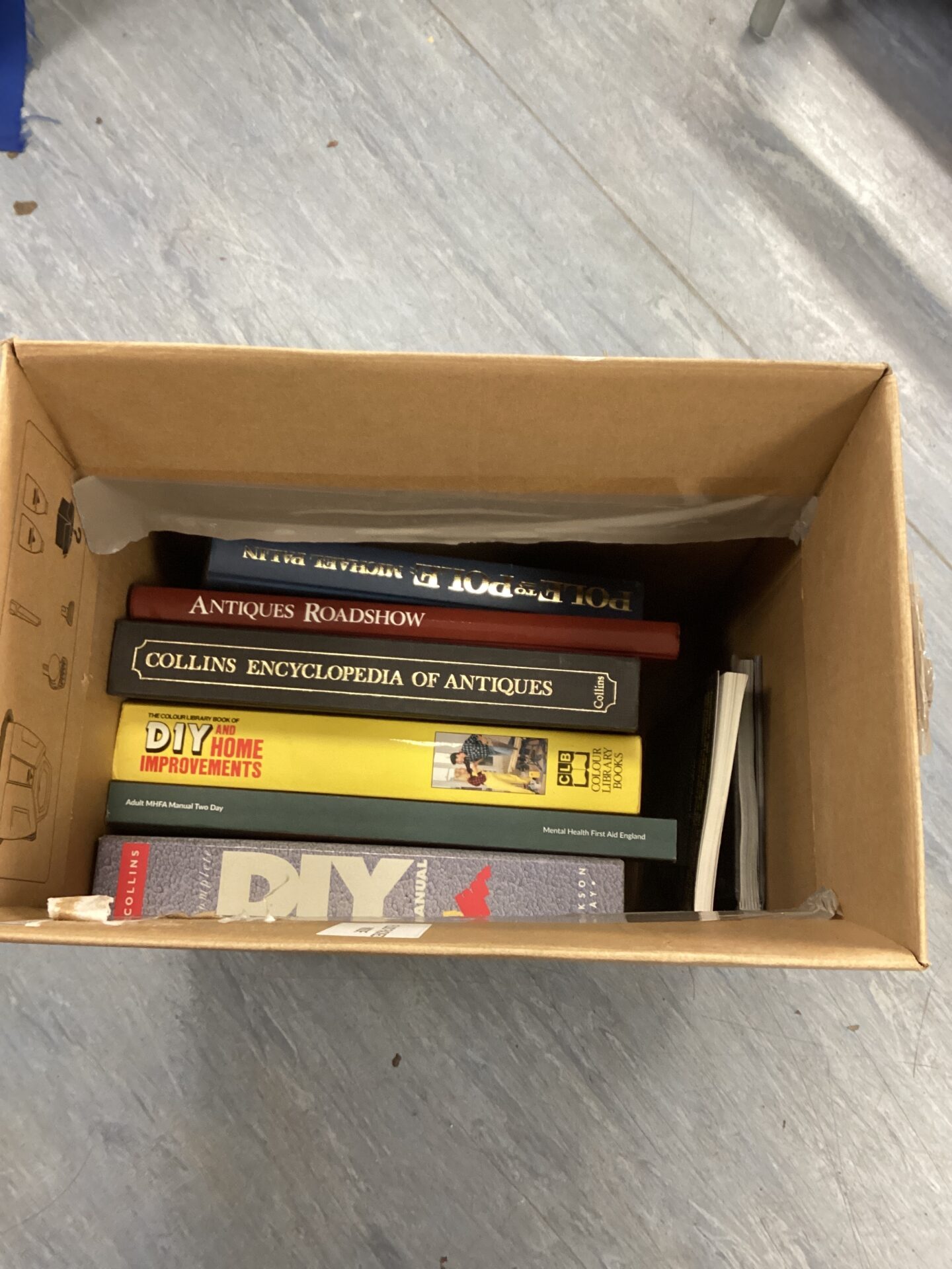 353 Box of reference books inc Collins Encyclopaedia of Antiques
