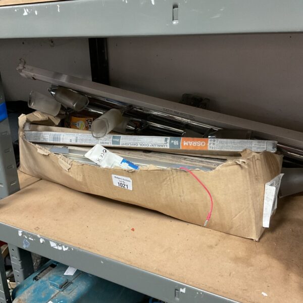 Assorted fluorescent light tubes from Osram, ideal for restoration projects.
