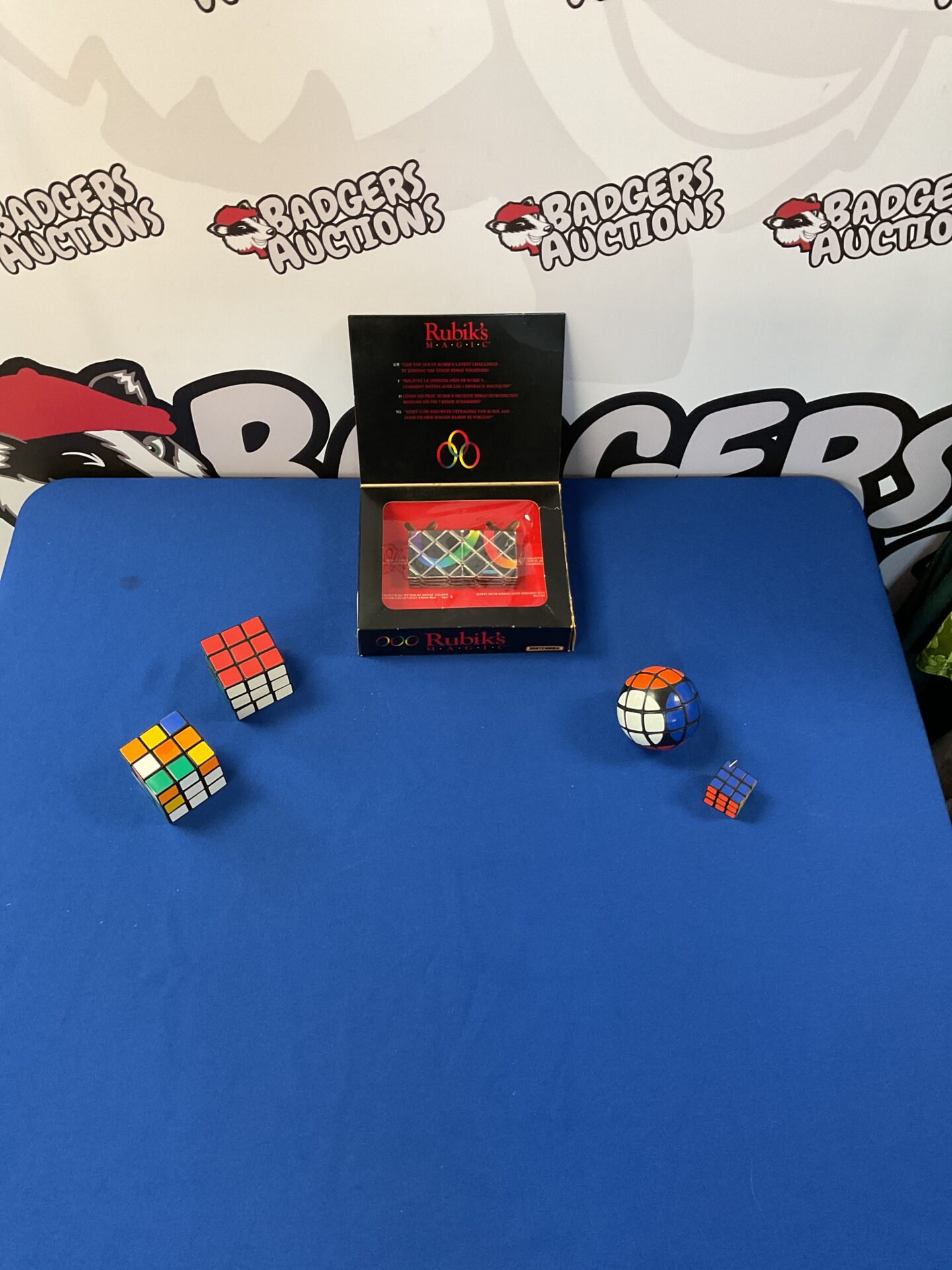 372 Collection of vintage rubiks cube puzzles
