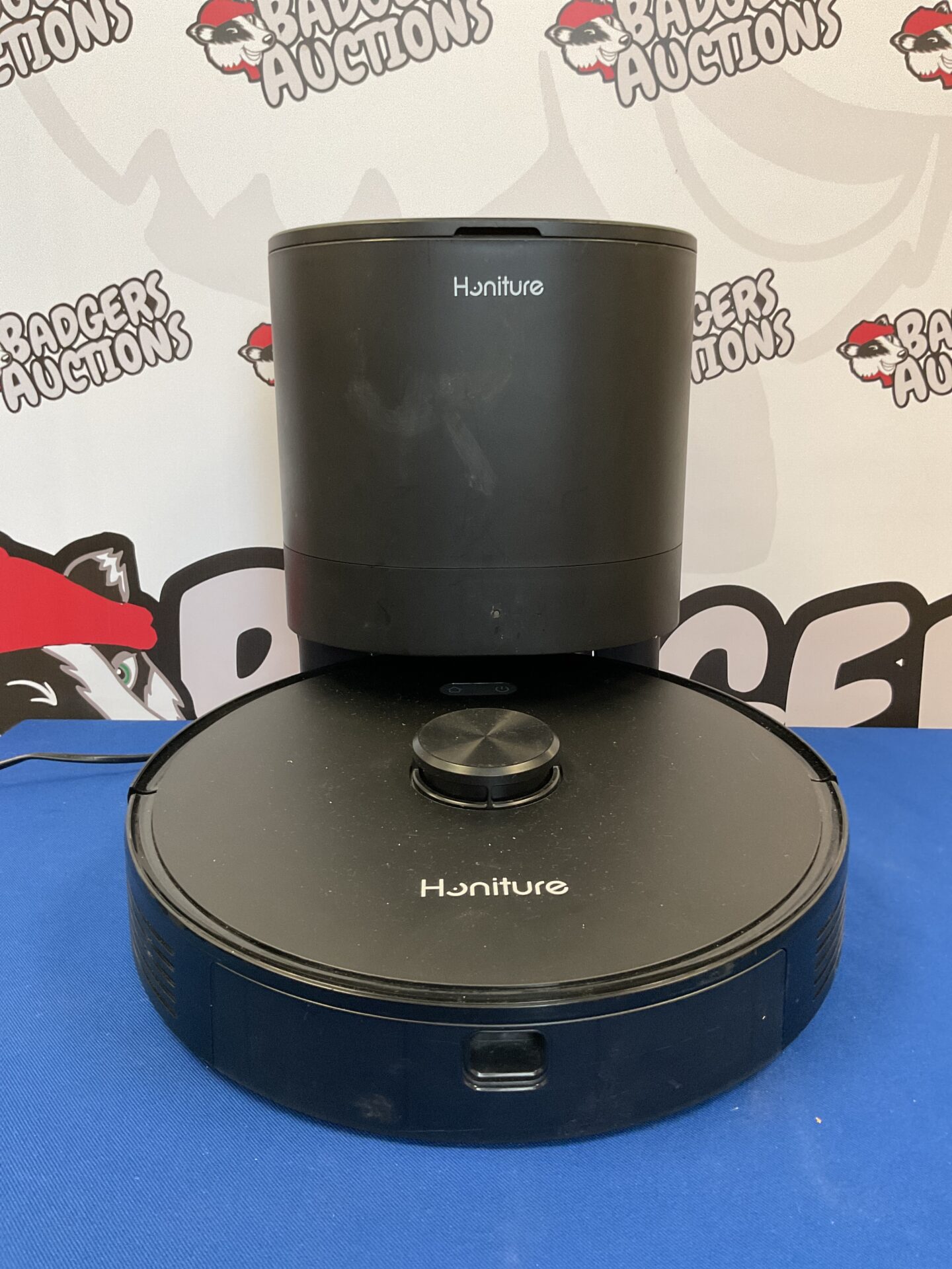 109 Honiture robotic vacuum cleaner