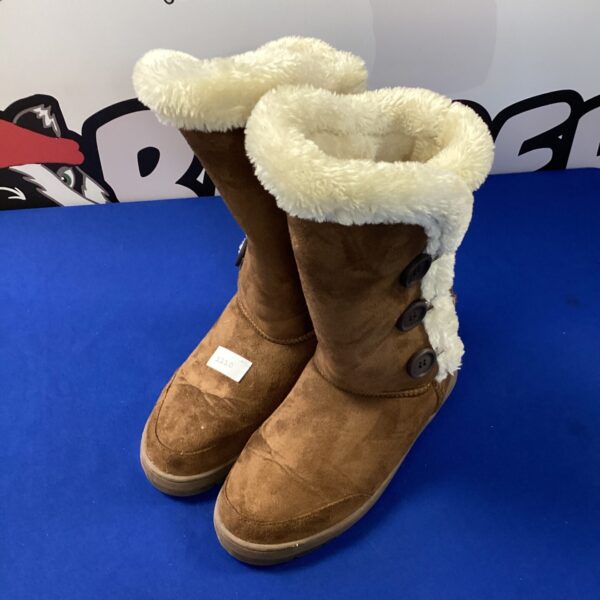 Brown suede Ella winter boots, size 7, side view.