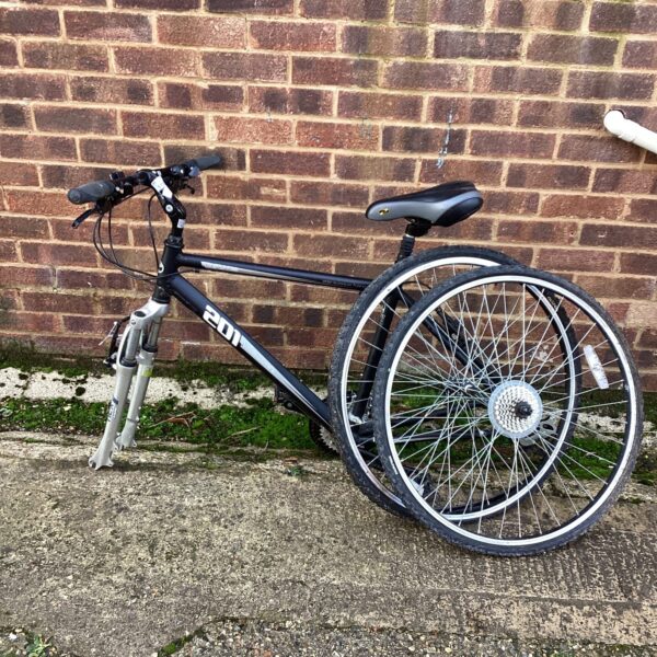 Side view of a used Dawes 201 Discovery hybrid bicycle.