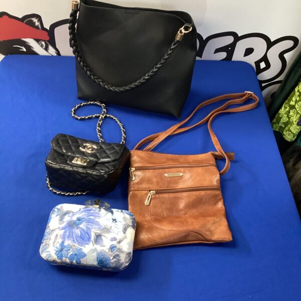 Ladies handbag selection including a New Look shoulder bag.