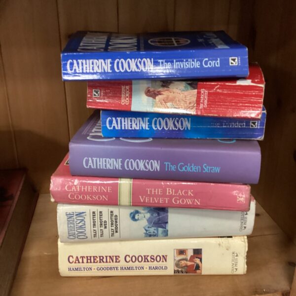 Vintage Catherine Cookson novels in a lot for collectors.