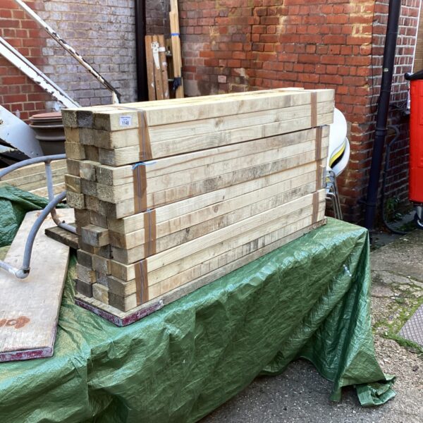 Packs of sawn timber for DIY projects and construction.