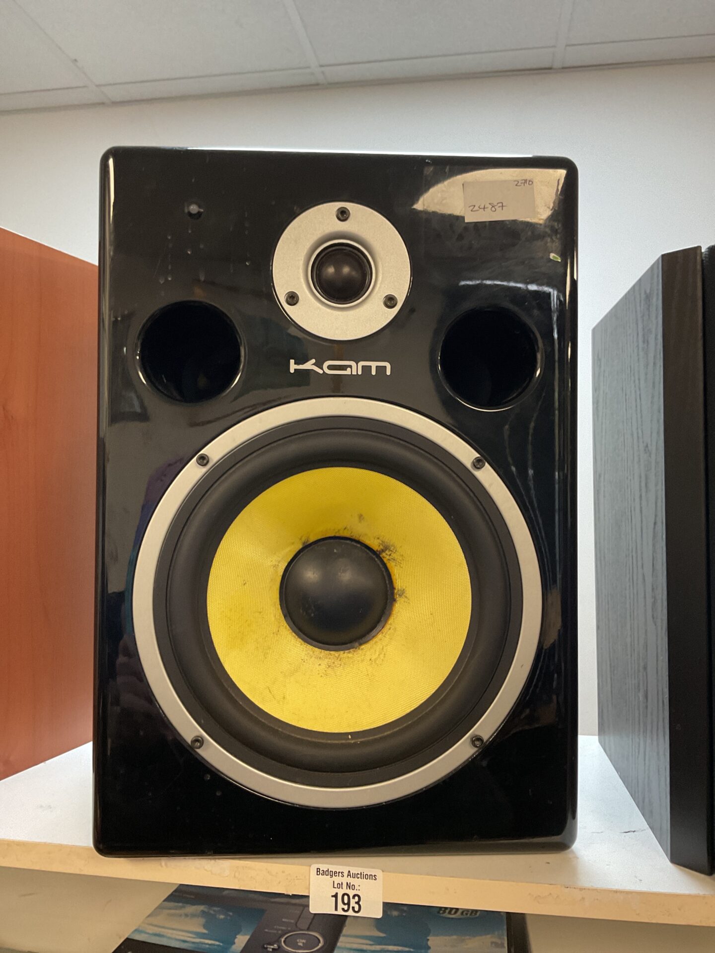 193 Kam AKM8 active studio/dj speaker